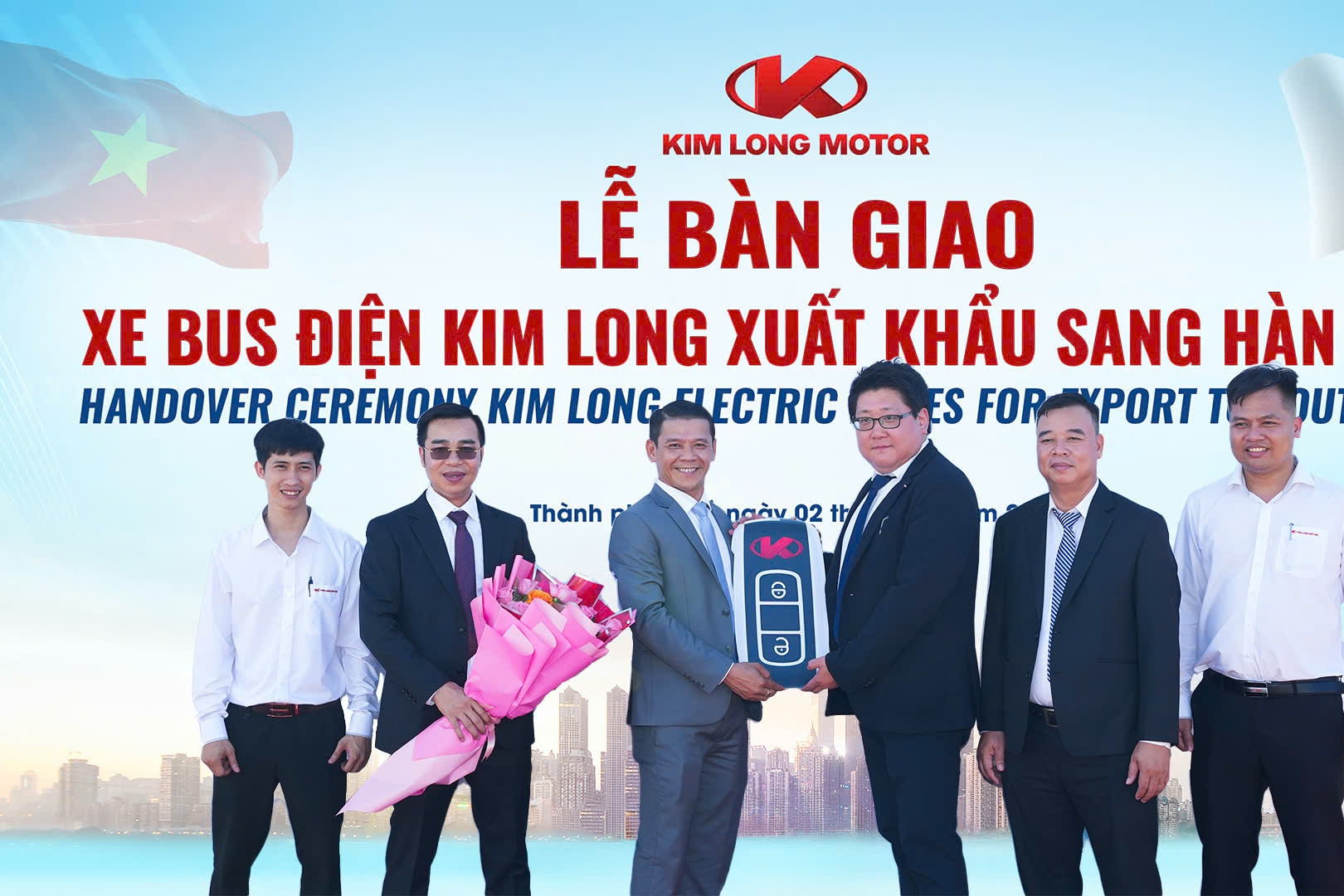 Kim Long Motor bàn giao xe bus điện cho đối tác Hàn Quốc