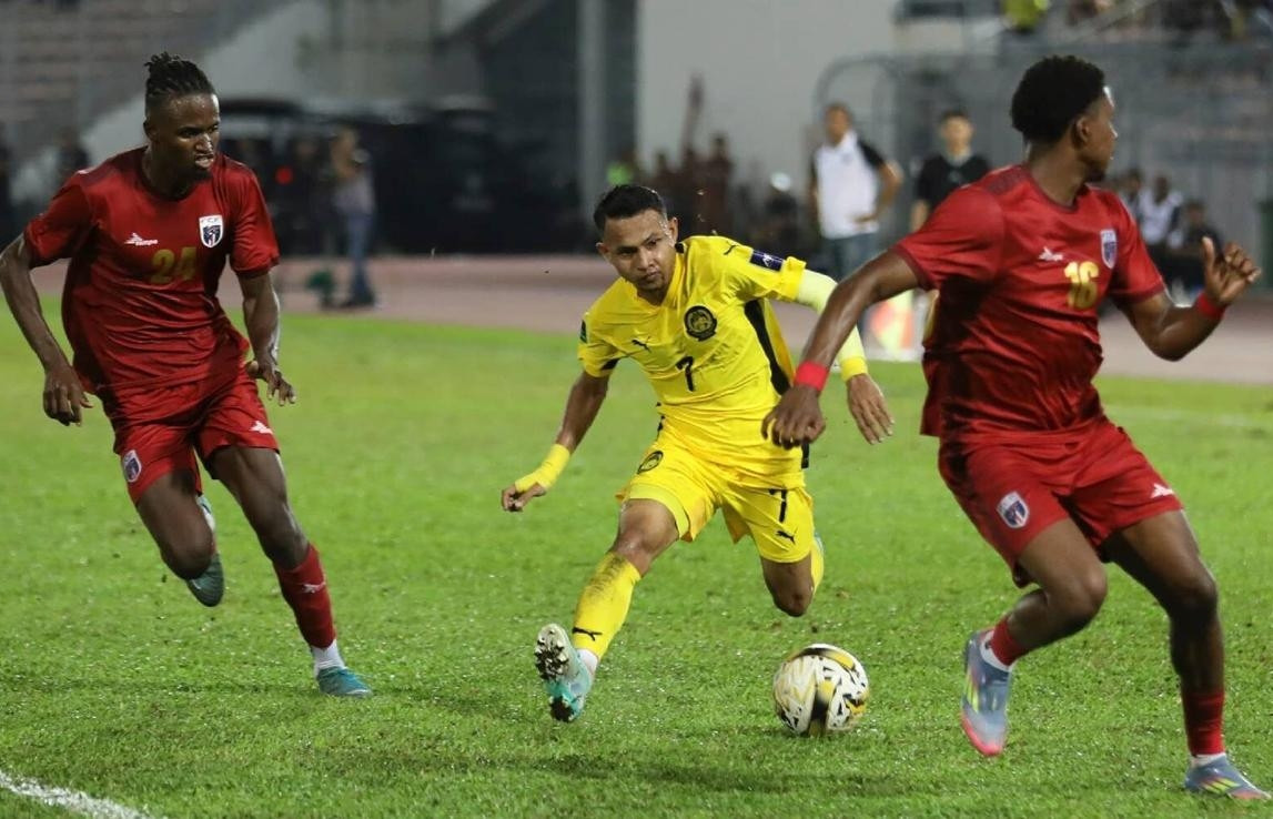 Malaysia thua đậm trước ngày đấu tuyển Việt Nam