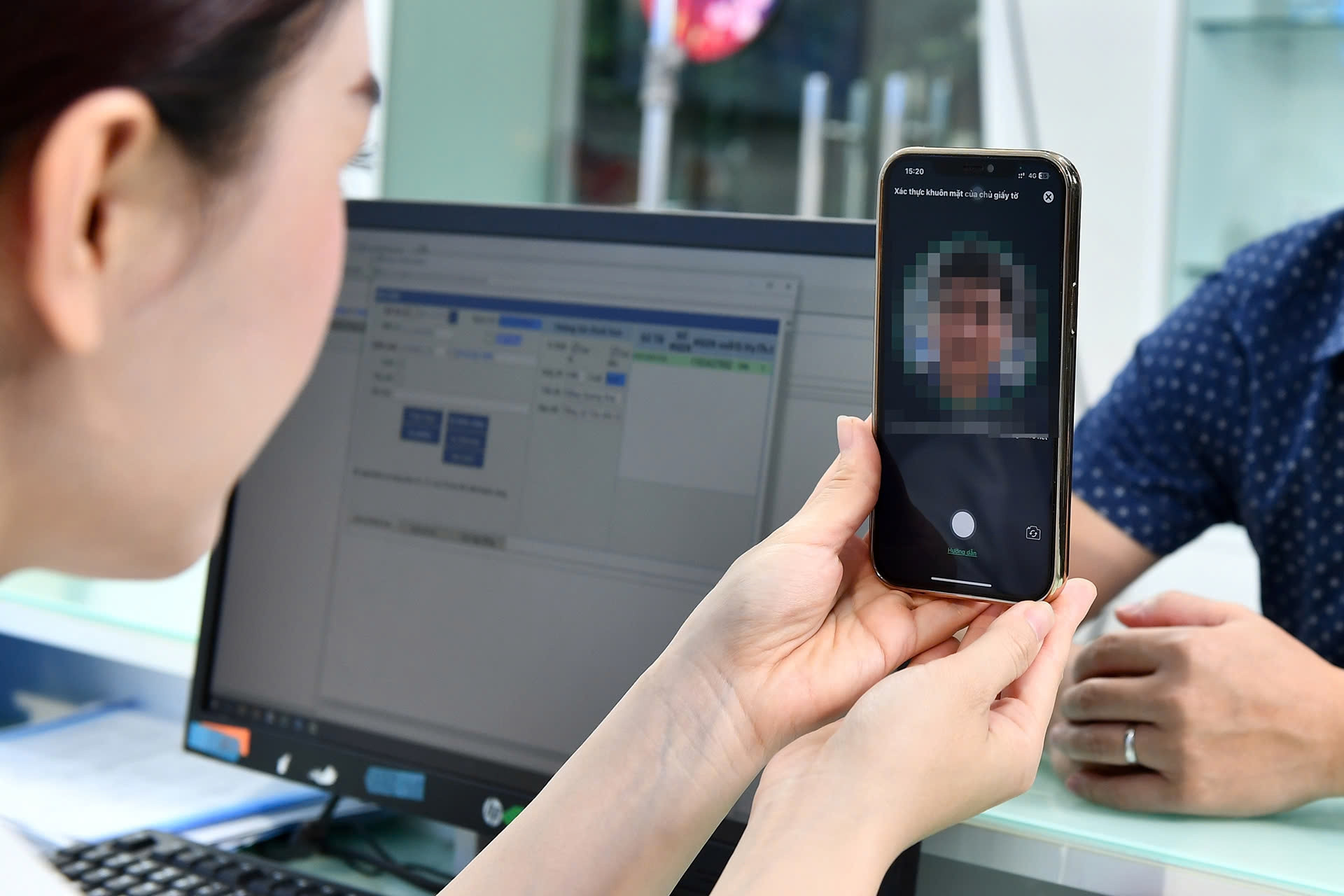 Người phụ nữ ở Hà Nội mất gần 8 tỷ sau 'lời mời gọi hấp dẫn'