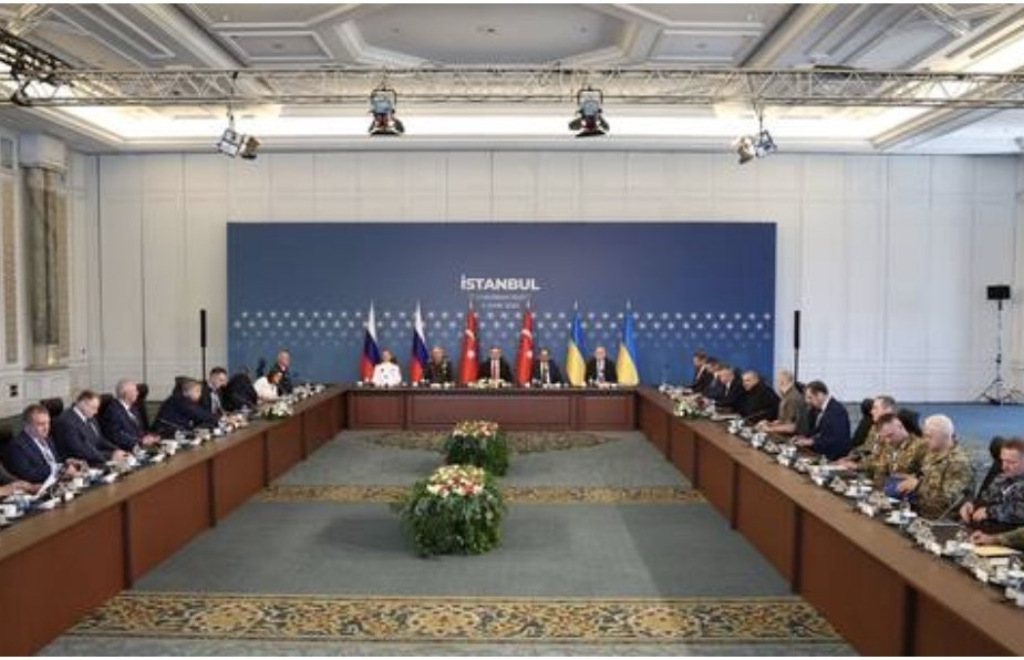 Trưởng đoàn đàm phán Nga - Ukraine họp kín nhiều giờ