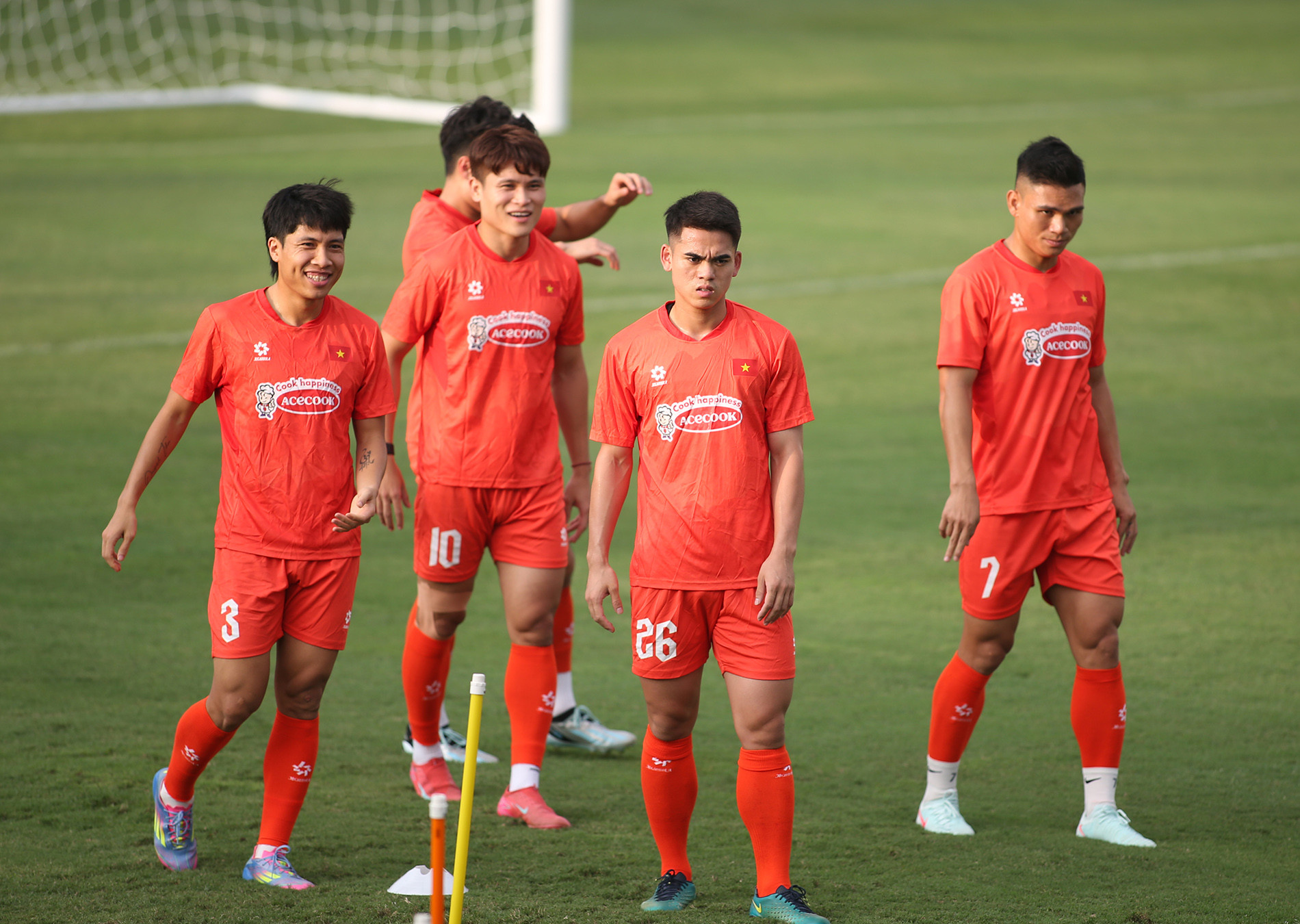 tuyen viet nam 7.JPG