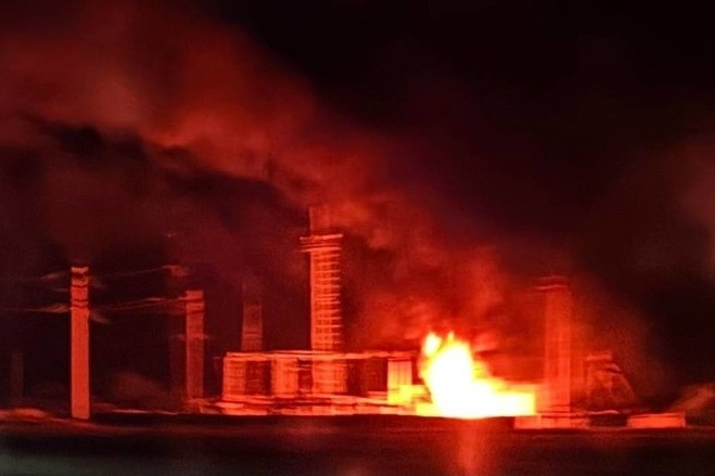 Ukraine tập kích cơ sở năng lượng Nga ngay sau đàm phán, gây mất điện diện rộng