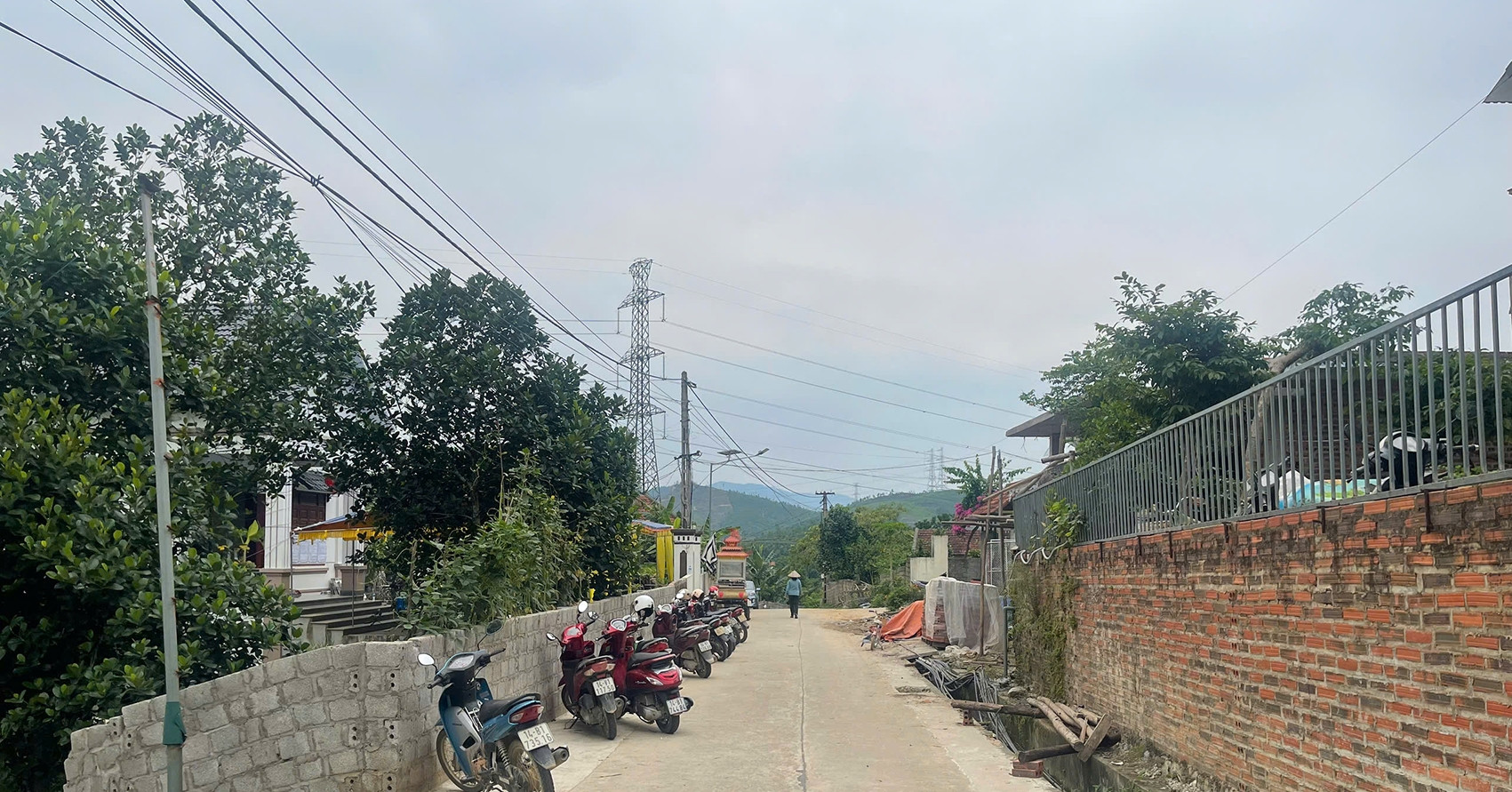 Vụ chồng sát hại vợ rồi nổ súng tự sát trong đê...