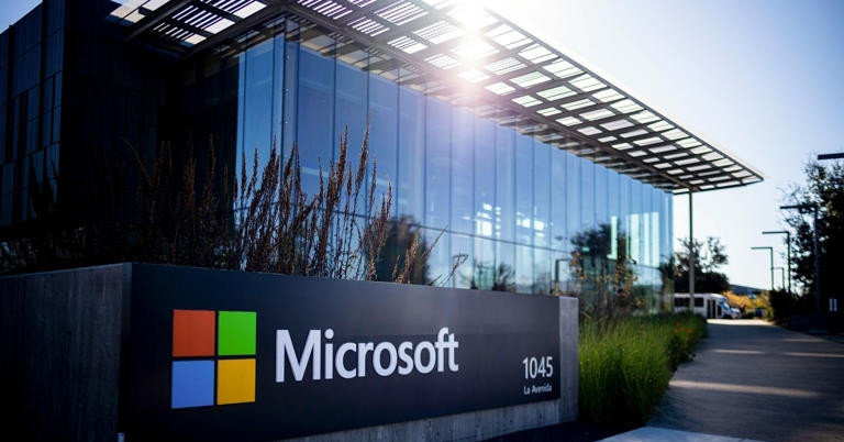 Vừa sa thải 6.000 người, Microsoft tiếp tục đuổi việc hàng trăm nhân sự