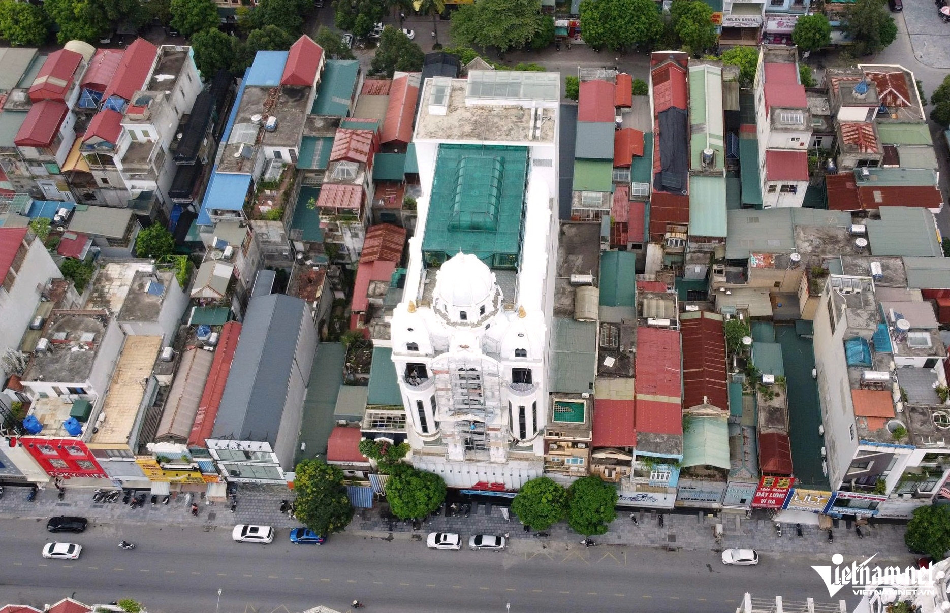 W-a2Cận cảnh biệt thự của đại ca giang hồ Tuấn.jpg