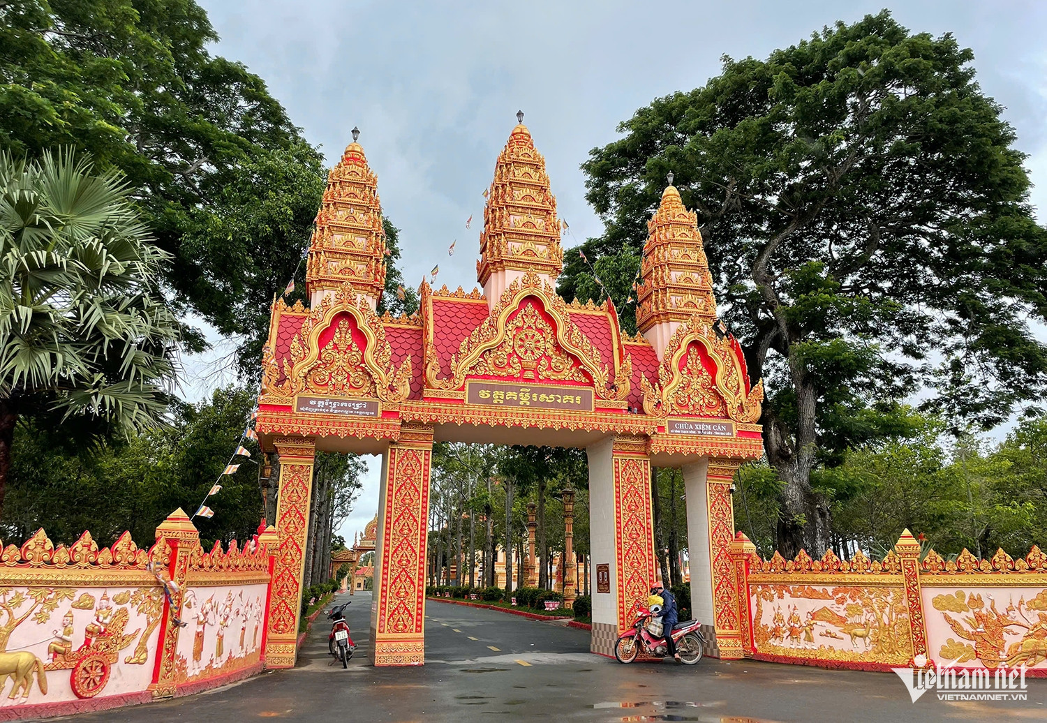 W-chùa xiêm cán 10.jpg