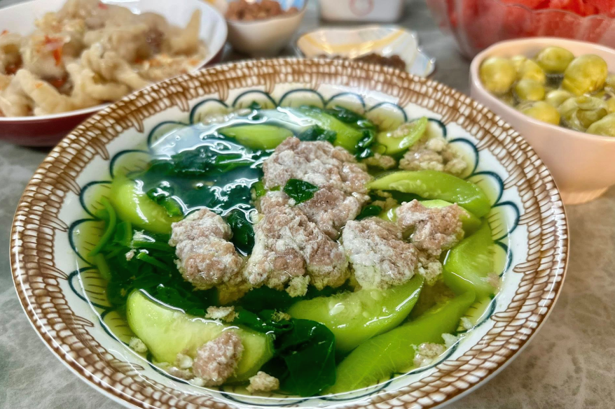 3 không khi ăn canh cua