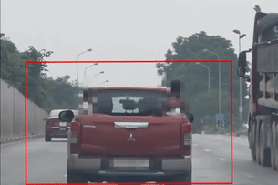 Bản tin sáng 30/6: 6 trẻ ngồi trong thùng xe bán tải đi trên Đại lộ Thăng Long