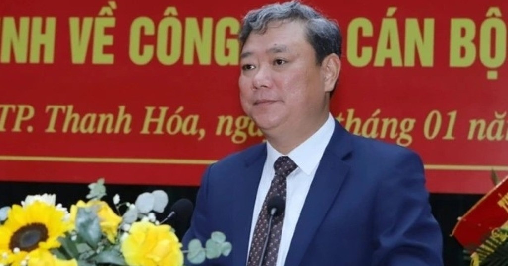 Bí thư ‘siêu phường’ tiếp quản trụ sở 650 tỷ đồng ở Thanh Hóa là ai?
