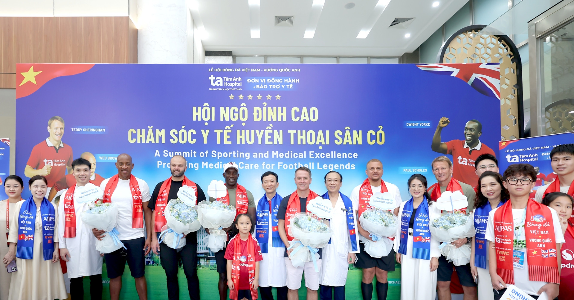 Huyền thoại M.U 'khen ngợi' y học thể thao Việt Nam: Công nghệ phục hồi đỉnh cao tại Bệnh viện Tâm Anh Hà Nội