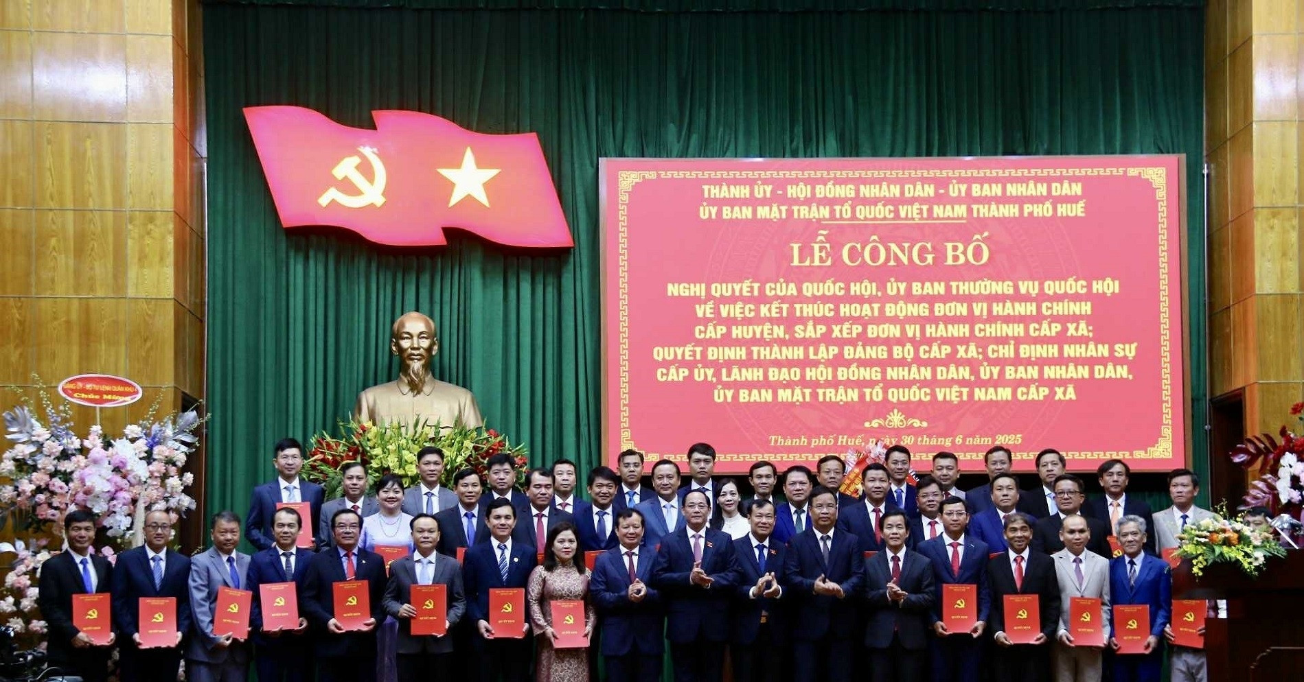 Danh sách 40 bí thư, chủ tịch phường, xã mới của TP Huế