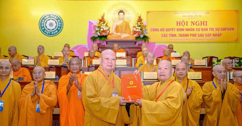 Giáo hội công bố nhân sự 15 ban trị sự Phật giáo các tỉnh, thành phía Nam