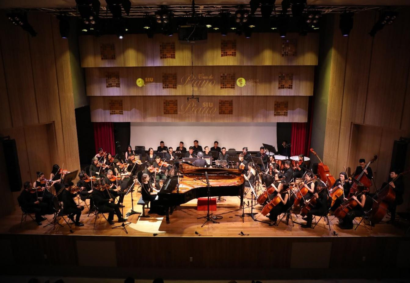 H (2) trường ĐH SIU.jpg