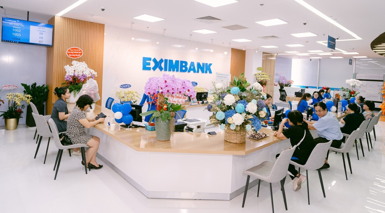 hinh eximbank hn (1).jpg
