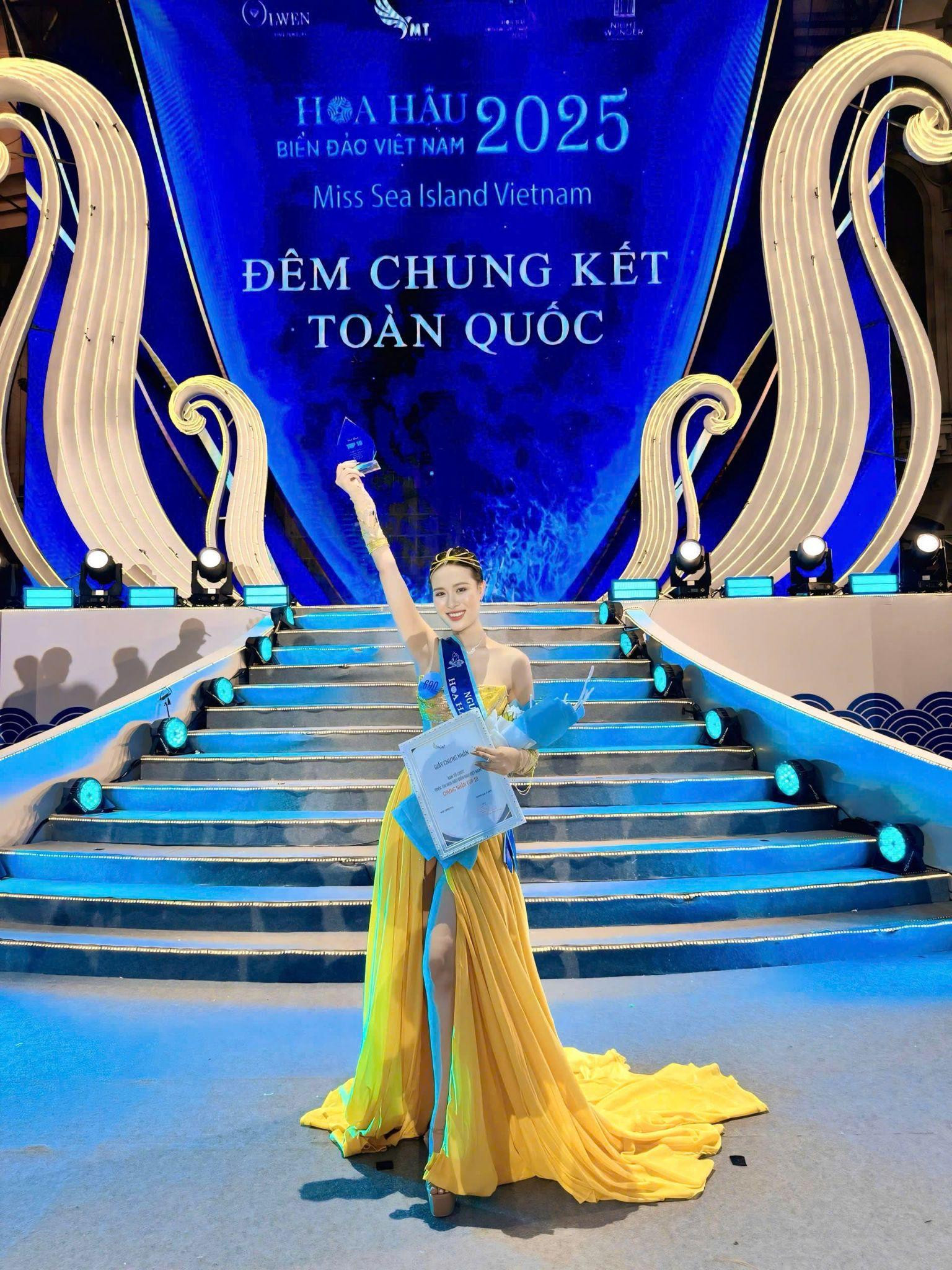 image003 (4) (1).jpg