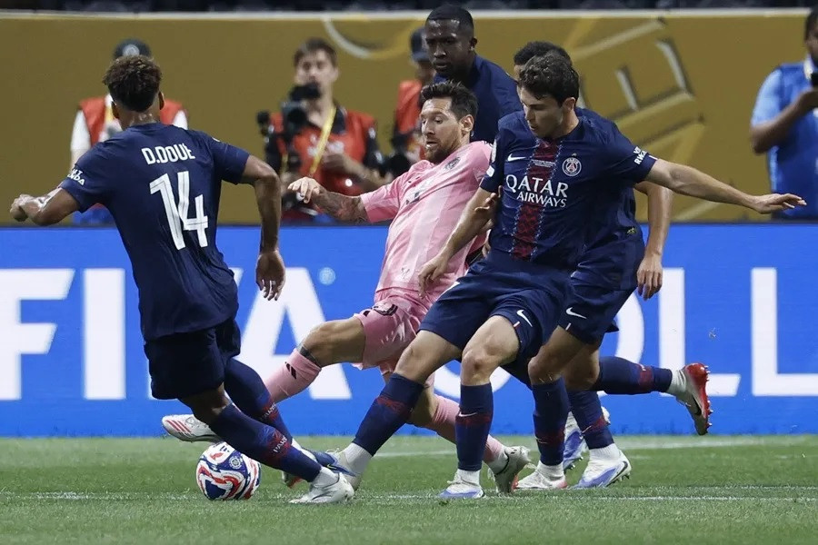 Messi PSG 4 0 EFE.jpg