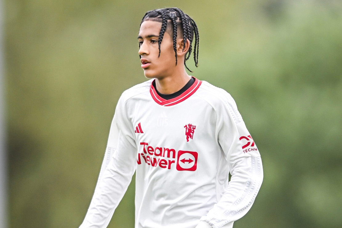 MU giữ chân thành công 'tiểu Messi' 14 tuổi đá cực hay