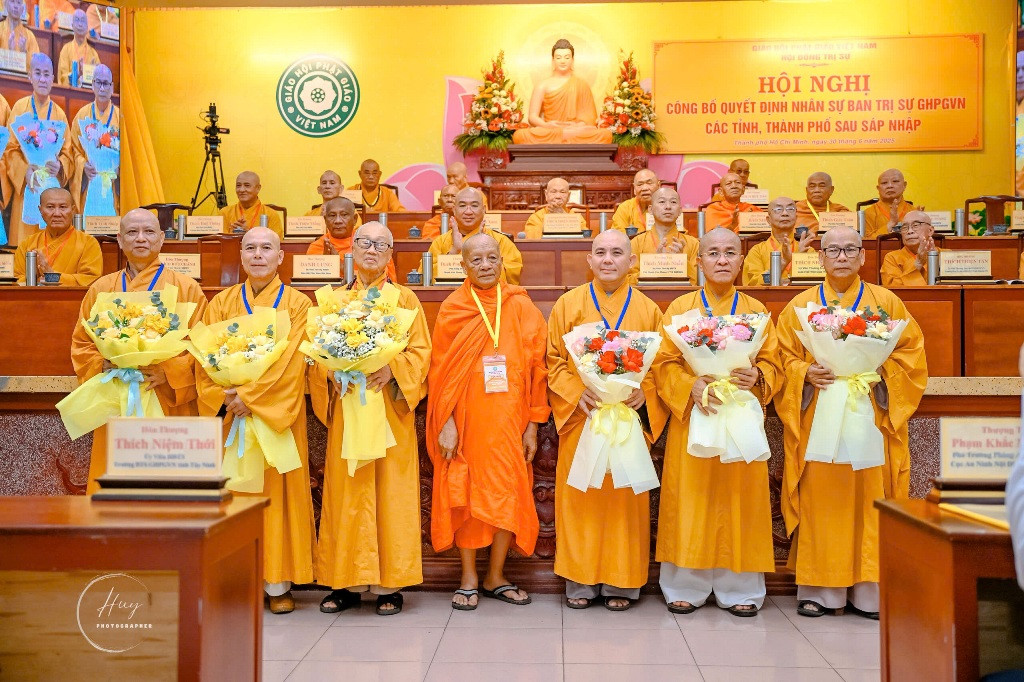 nhansusausapnha (5).jpg