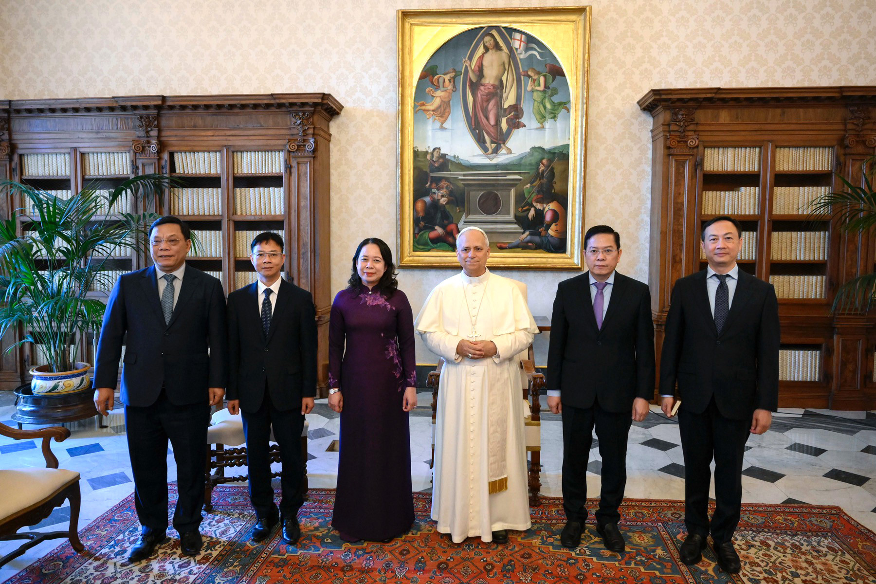 PCTN en de Vietnamese delegatie met de paus.jpg