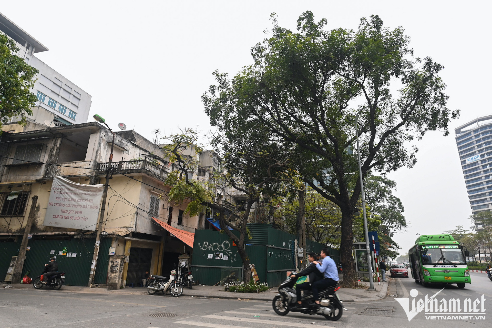 tap the cu 22 lieu gia the Boulevard vietnamnet.jpg