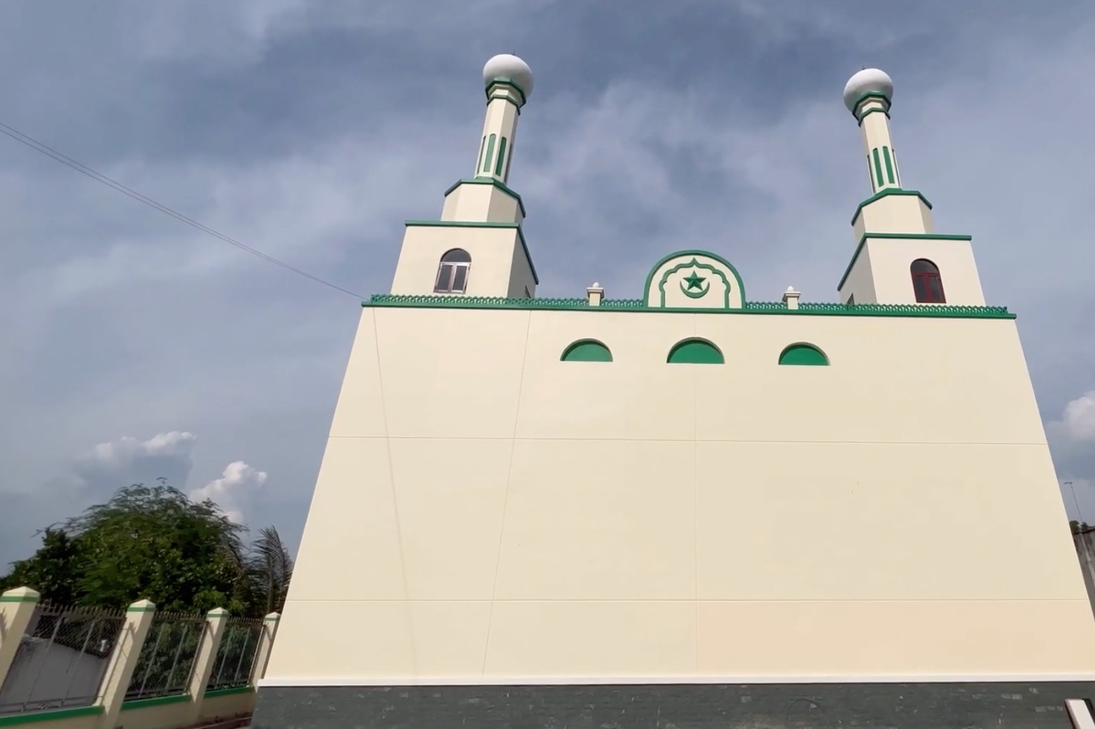 Tây Ninh: Đồng bào Chăm chung tay xây dựng cuộc sống ấm no, văn hóa