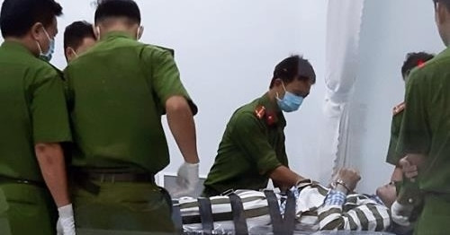 Từ hôm nay, bỏ án tử hình với 8 tội danh, đi công chứng phải chụp ảnh