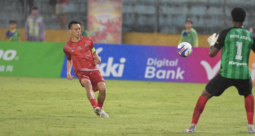 Văn Quyết lập cú đúp, Việt Nam All Stars thắng ngược đội Huyền thoại MU