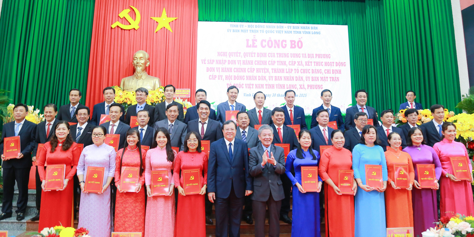 Chi tiết 124 trụ sở và Bí thư, Chủ tịch xã, phường của tỉnh Vĩnh Long mới