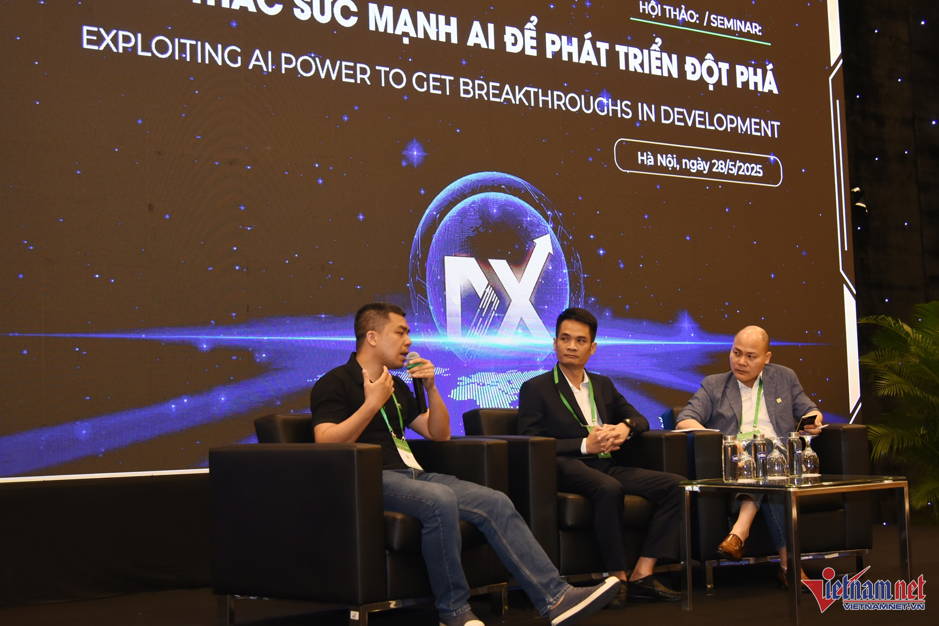 W-chuyen gia AI.JPG.jpg