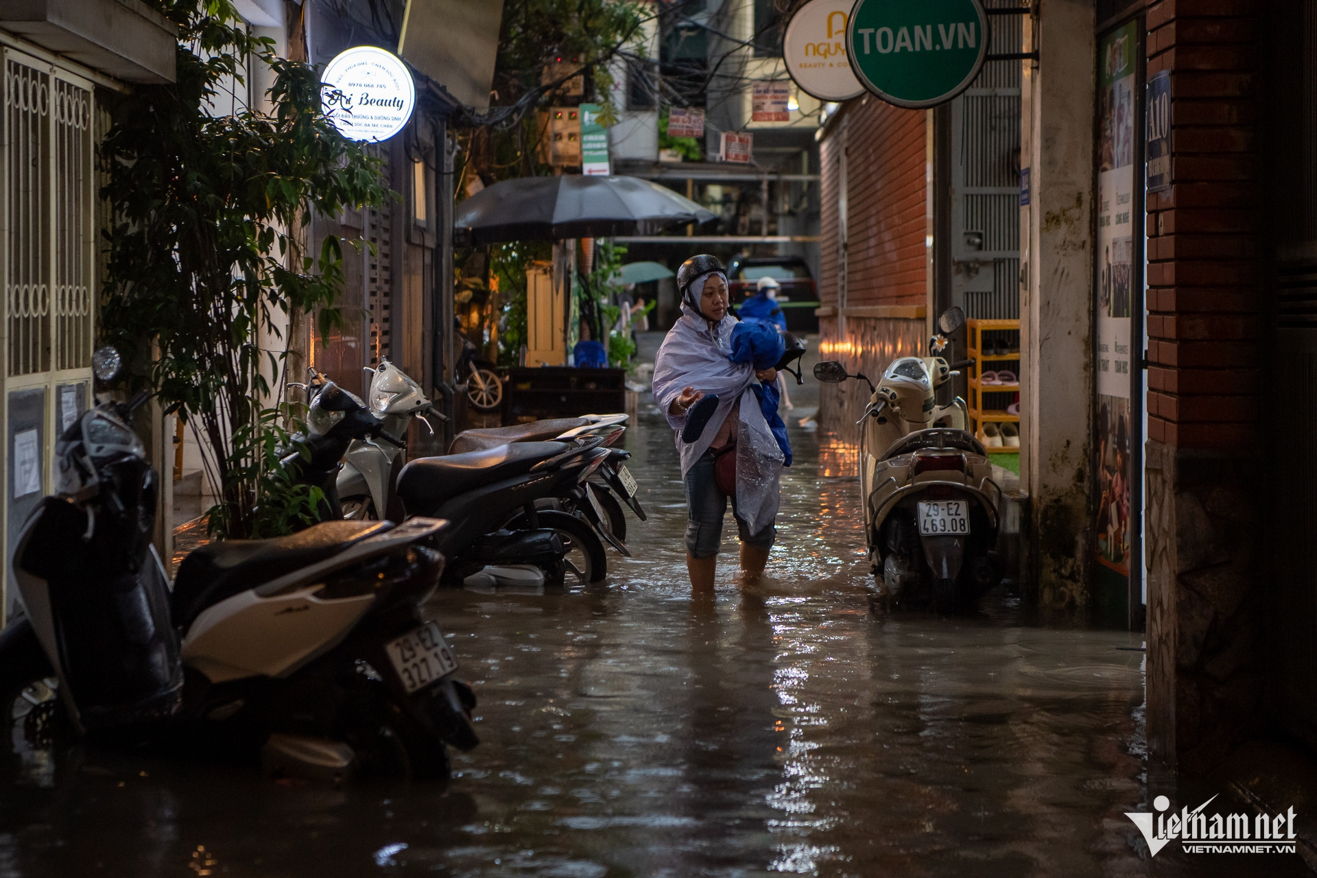 W-mua ngap Ha noi (4).jpg