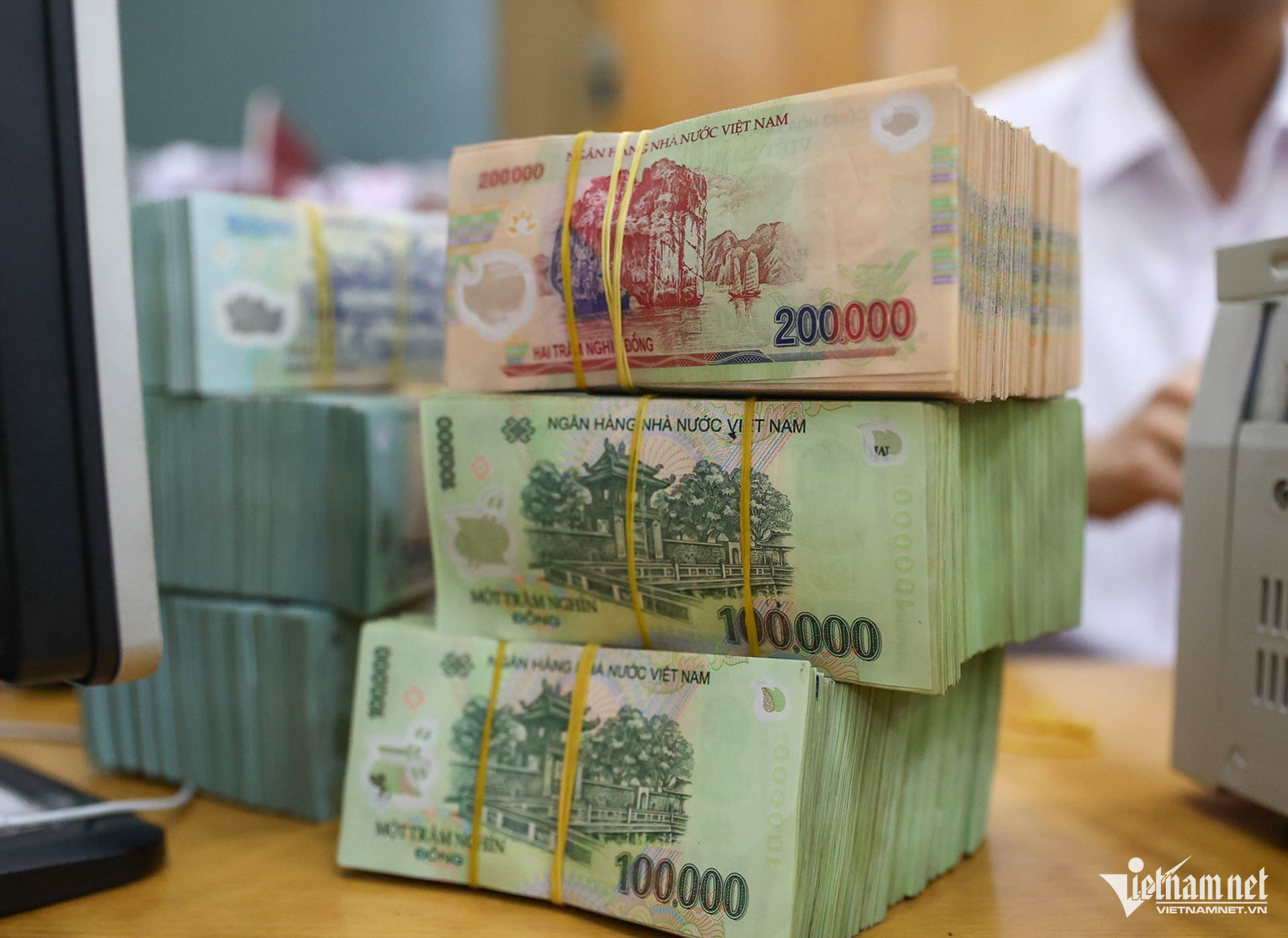 W-Ngan hang Agribank.jpg