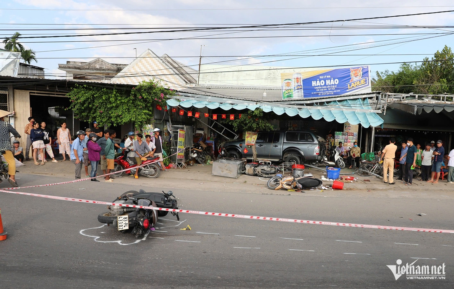 W-ô tô tông xe máy 2.jpg