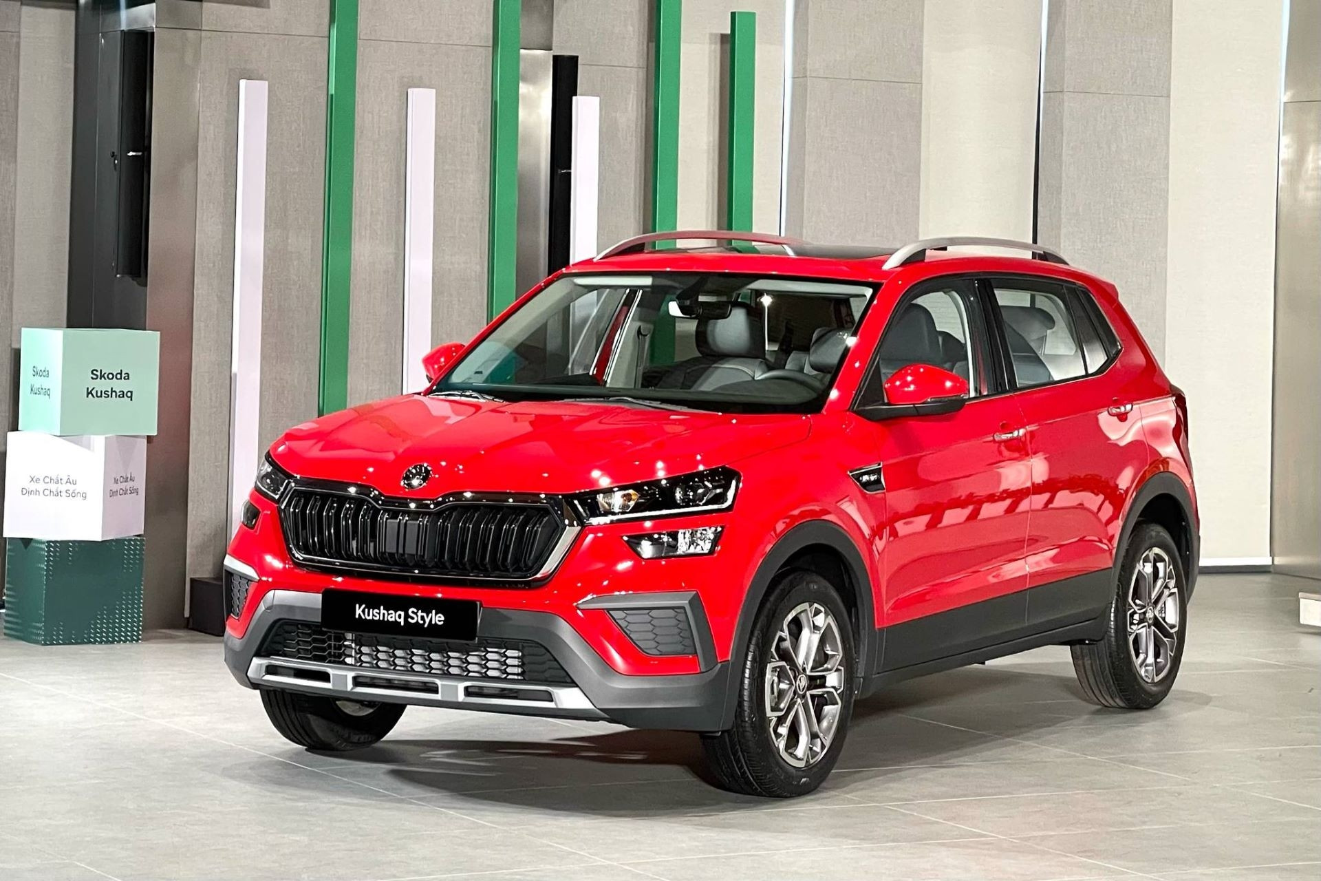 Xe châu Âu giá rẻ tại Việt Nam: Cơ hội bùng nổ hay thử thách dài hơi?