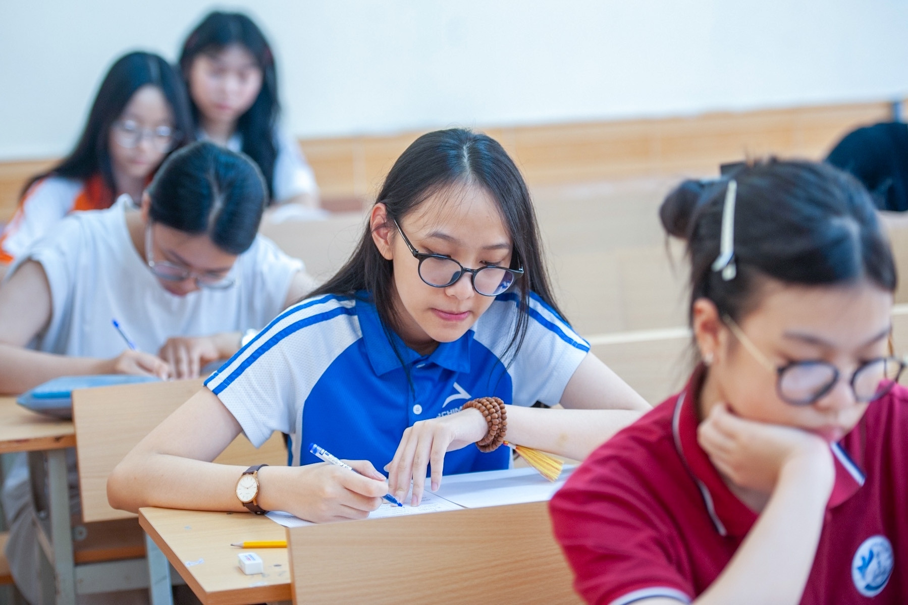 Hơn 5.700 thí sinh tranh suất vào lớp 10 trường chuyên ‘hot’, chọi cao nhất 1/23