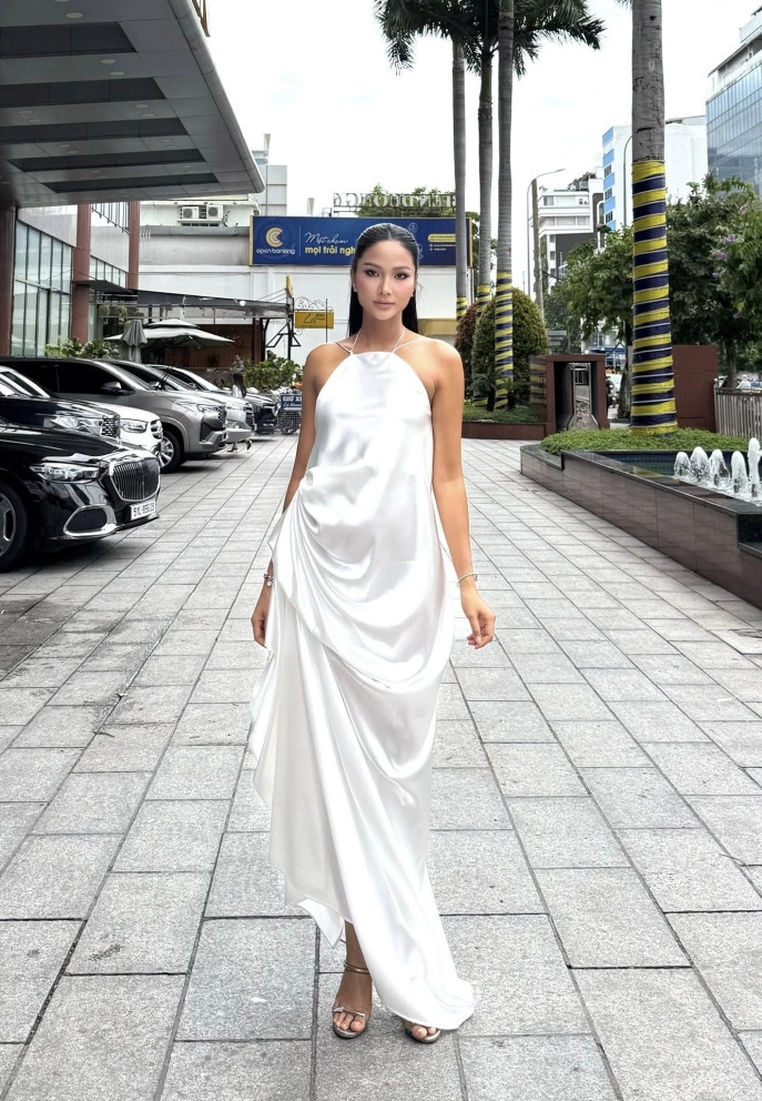 batch_a nh hot sao vie t4 1748965686.jpg