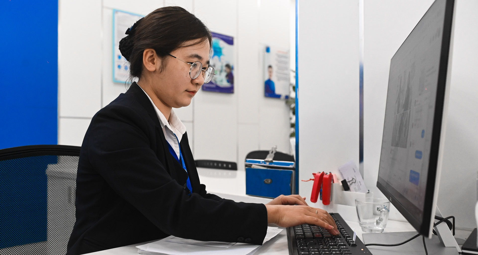 Bộ Nội vụ đề xuất ký hợp đồng một số vị trí lãnh đạo, không qua bổ nhiệm