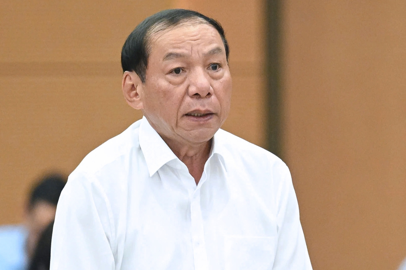 Bộ trưởng Văn hóa: Đại biểu QH mặc áo có logo tại hội trường không phải là quảng cáo