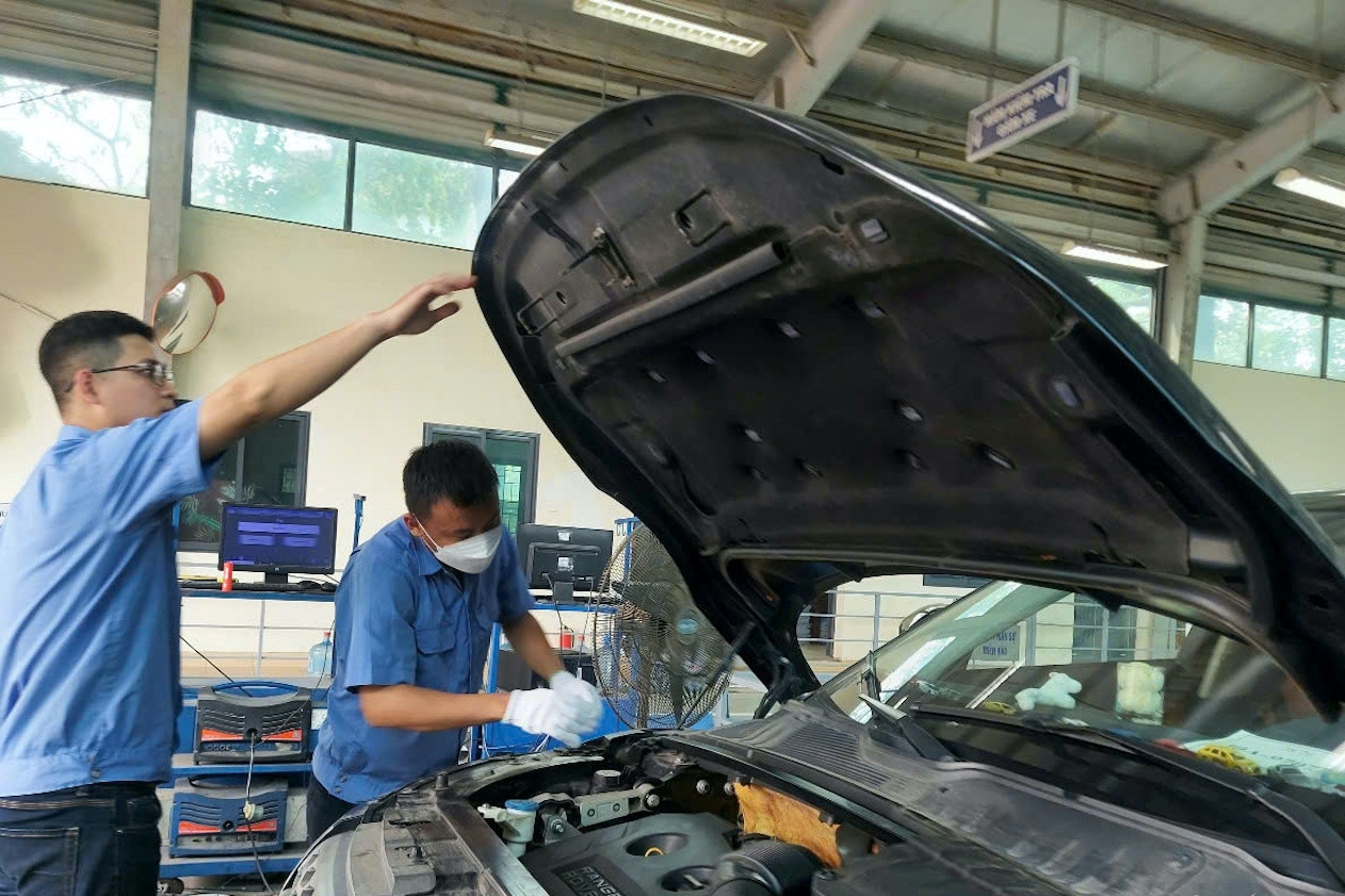 Cục Đăng kiểm kiến nghị ‘gỡ khó' cho hơn 800.000 xe kinh doanh vận tải