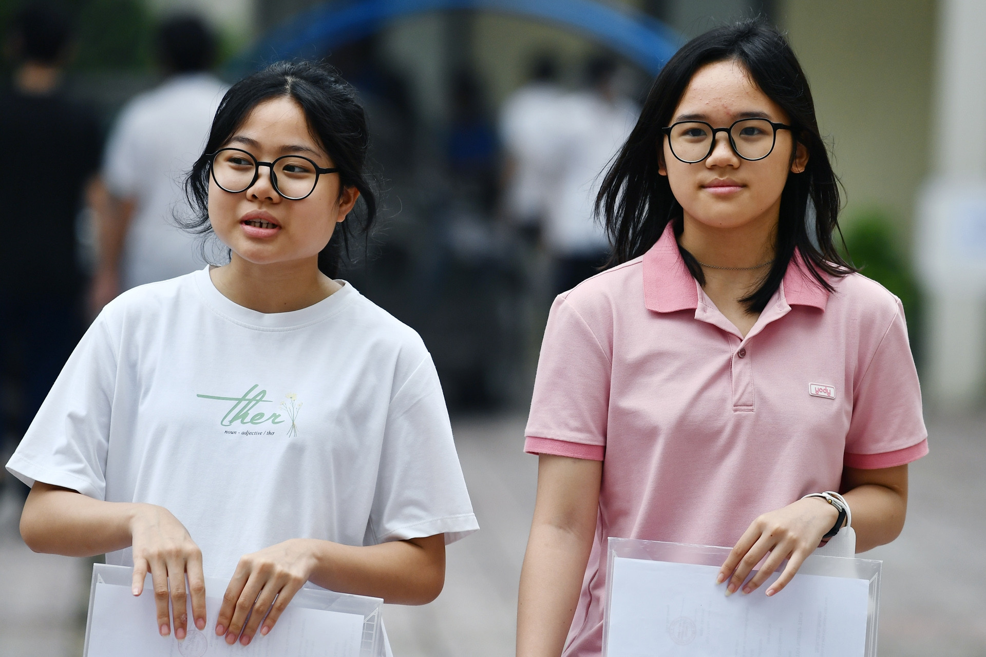 Đề thi môn Toán thi vào lớp 10 Hải Dương năm 2025