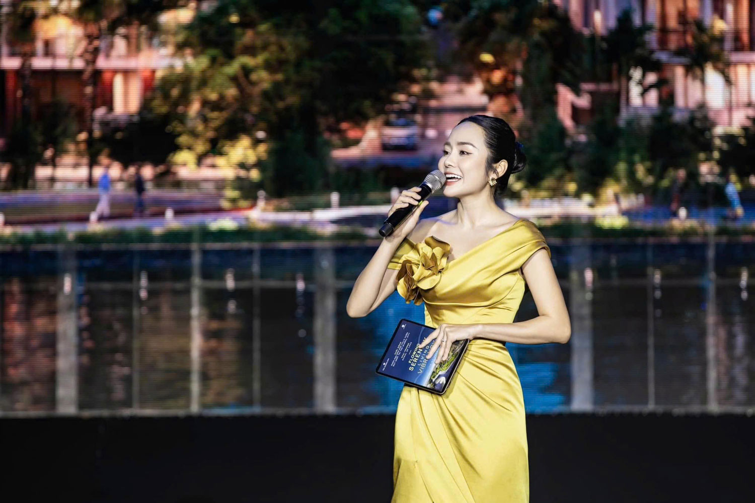 gen h z6669687350588_c410909d717224055ec57e84ce8767b2.jpg