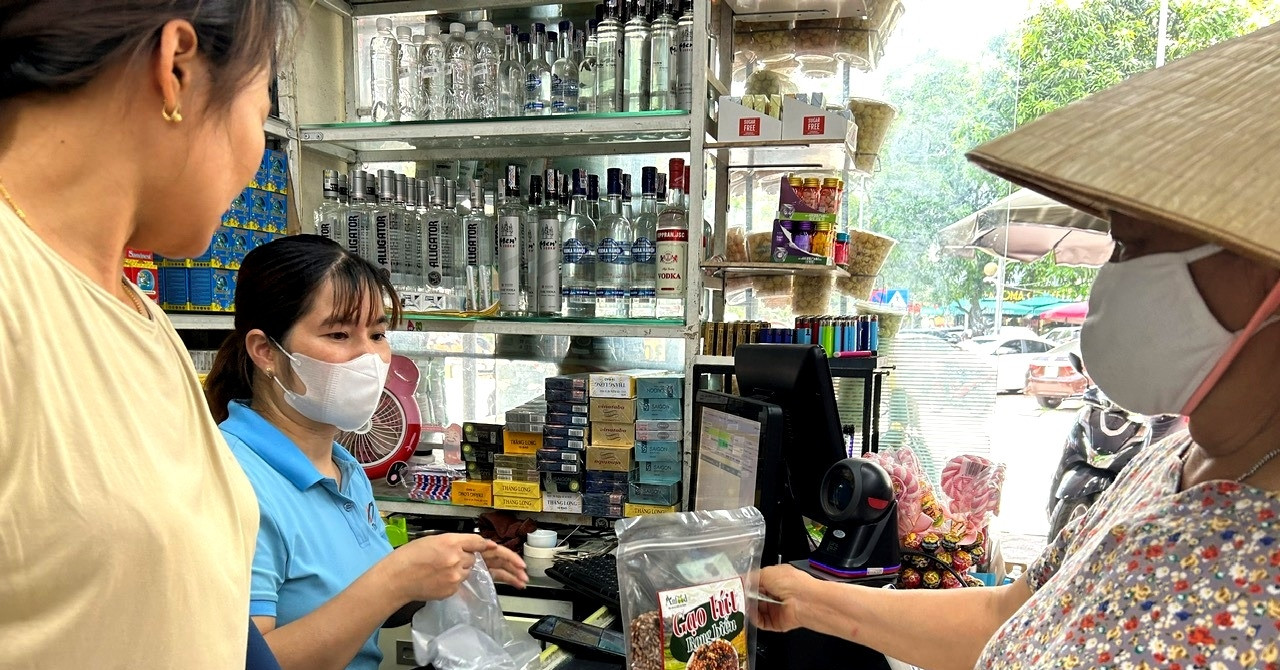 Hộ kinh doanh chao đảo vì quy định mới: Né một ...
