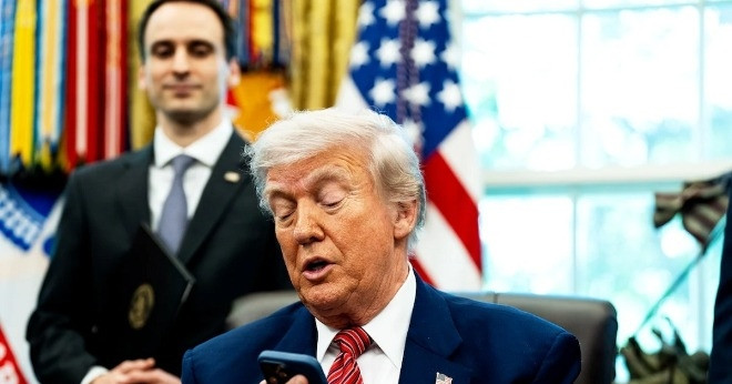 Tổng thống Trump tự phá kỷ lục về số bài đăng trên mạng xã hội