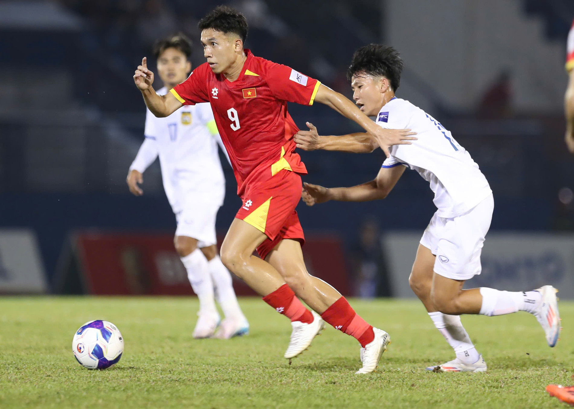 tuyen viet nam lao 10.jpg