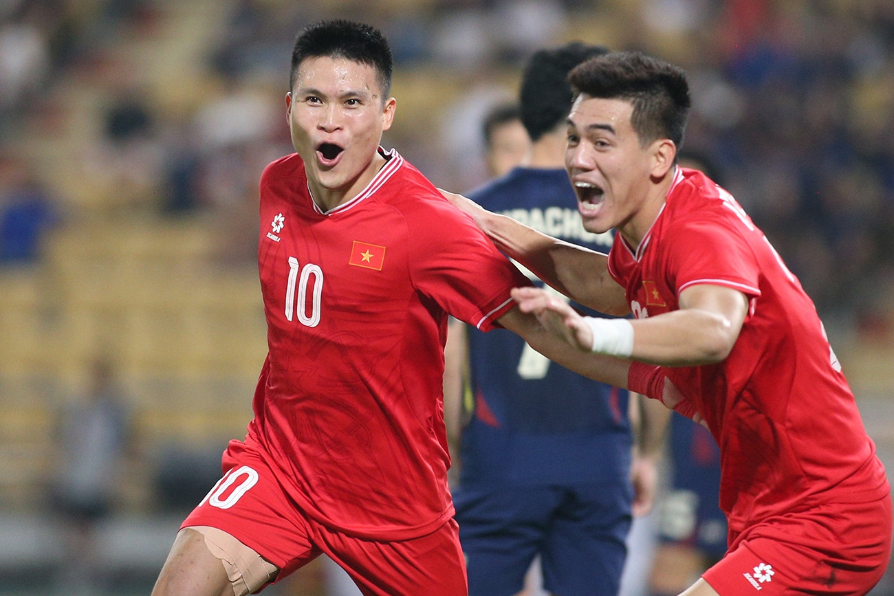 Tuyển Việt Nam thắng Malaysia nhờ chiêu bất ngờ