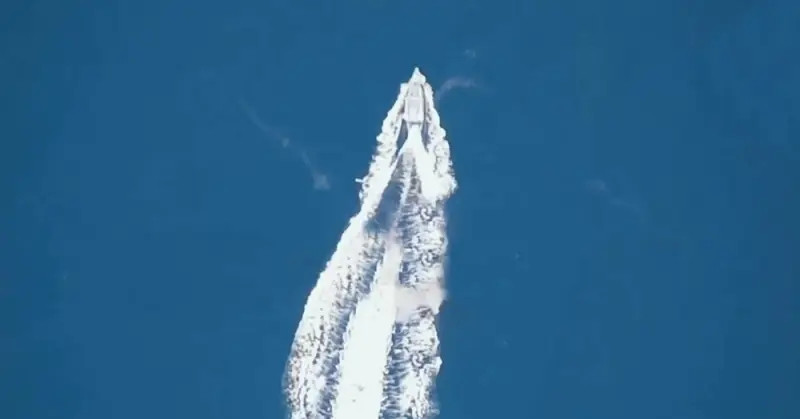 UAV Lancet của Nga tiêu diệt xuồng cảm tử Ukraine tấn công cầu Crime