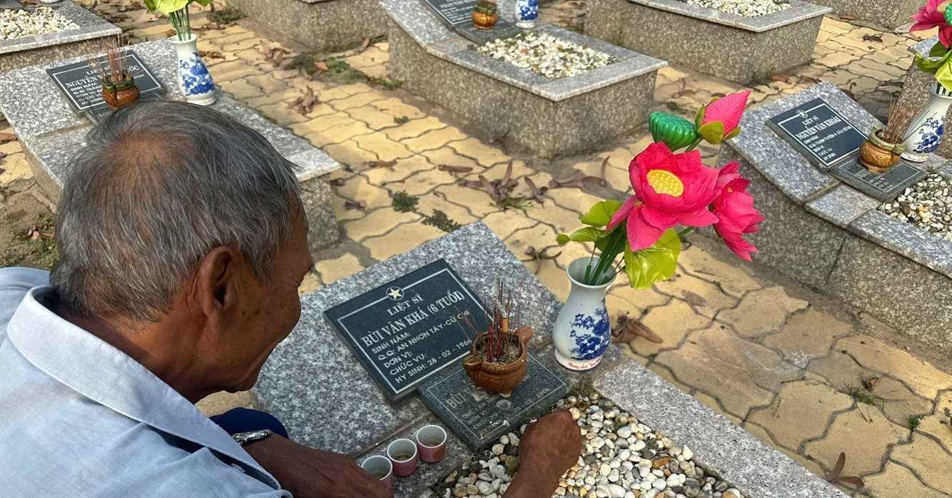 Bản tin sáng 5/6: Bia mộ liệt sĩ '6 tuổi' gây xôn xao: Sở Nội vụ thông tin