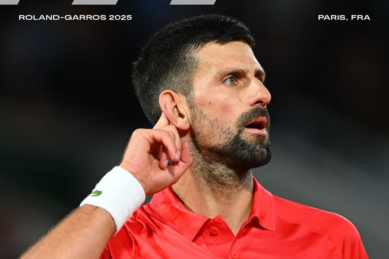 Djokovic 'thổi bay' Zverev, lần thứ 51 vào bán kết Grand Slam