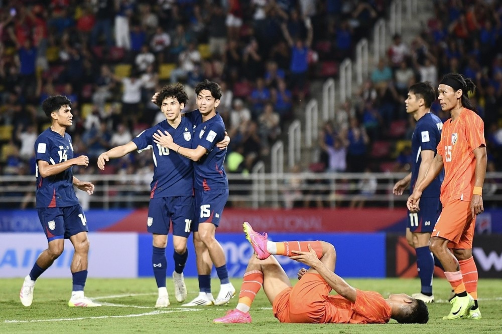 Thái Lan đánh bại Ấn Độ nhờ pha ghi bàn thiếu fair-play