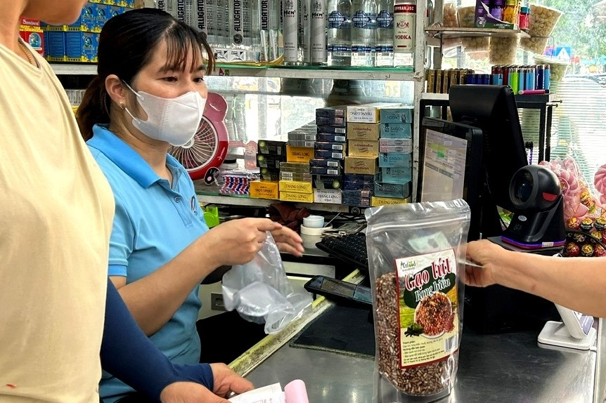 Hộ kinh doanh chao đảo vì quy định mới: Né một dòng chuyển khoản, có thể trả giá đắt