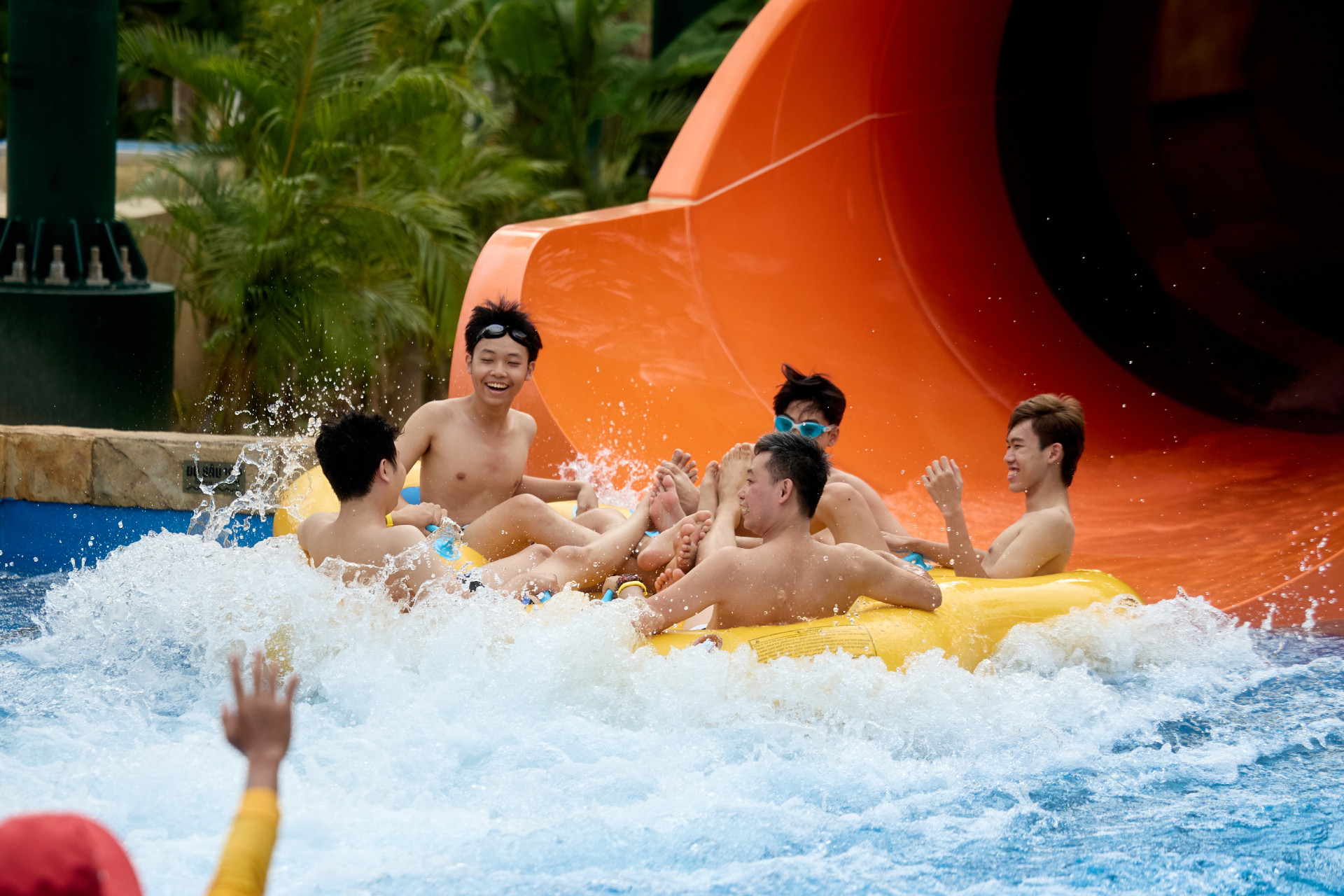 Sun World Sam Son chao he ve 199k 1(1).jpg